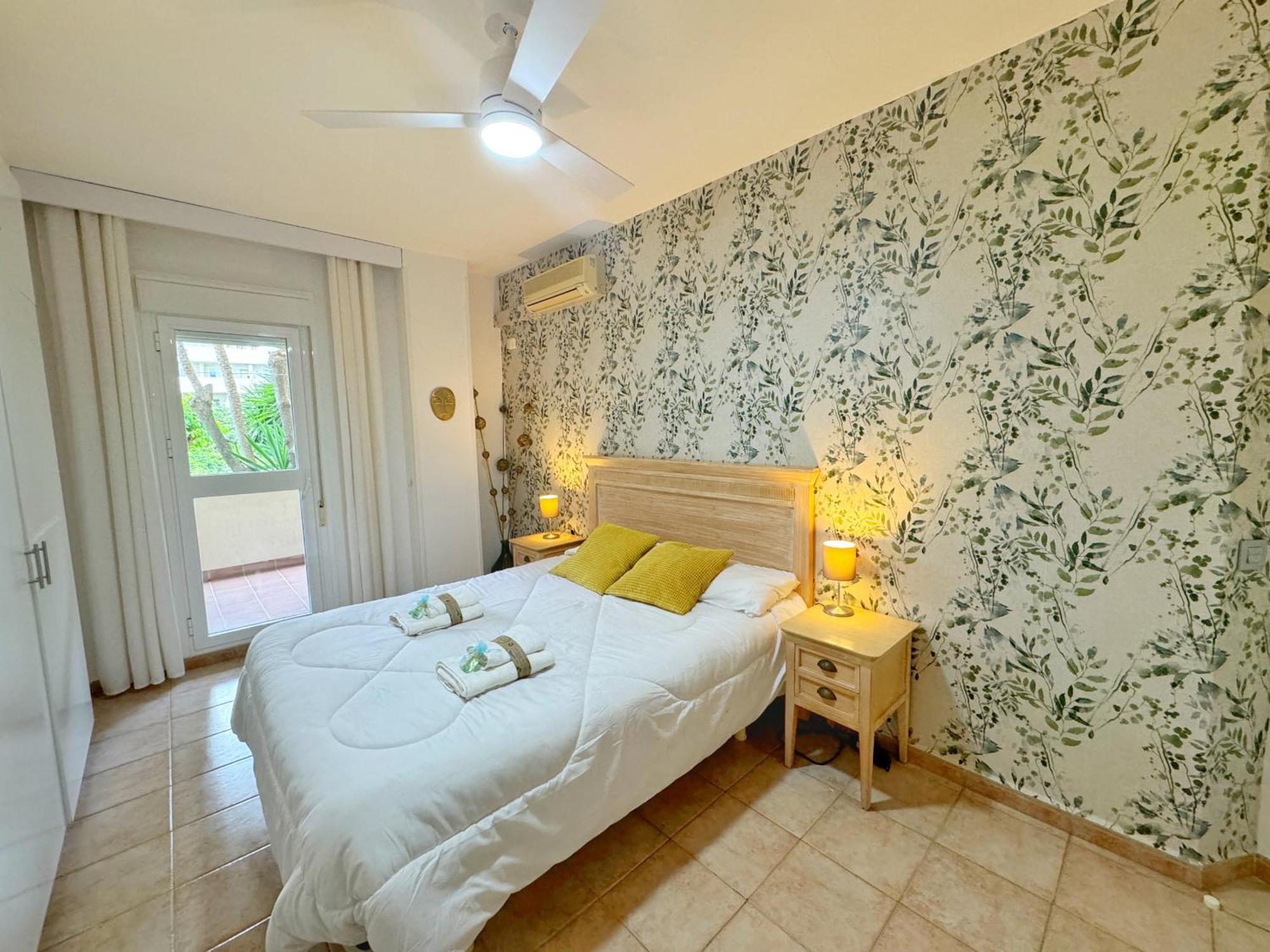 797 Holiday Rentals- Precioso Piso Con Vistas Al Jardin En Benalbeach Бенальмадена Экстерьер фото
